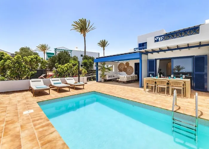 Azur By Aura فيلة *